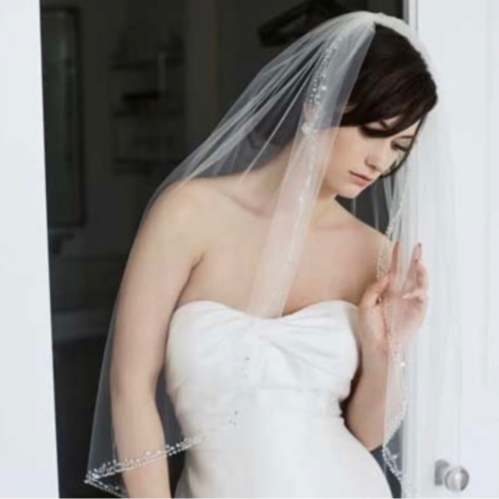 Sara Gabriel Clara Veil. NWT